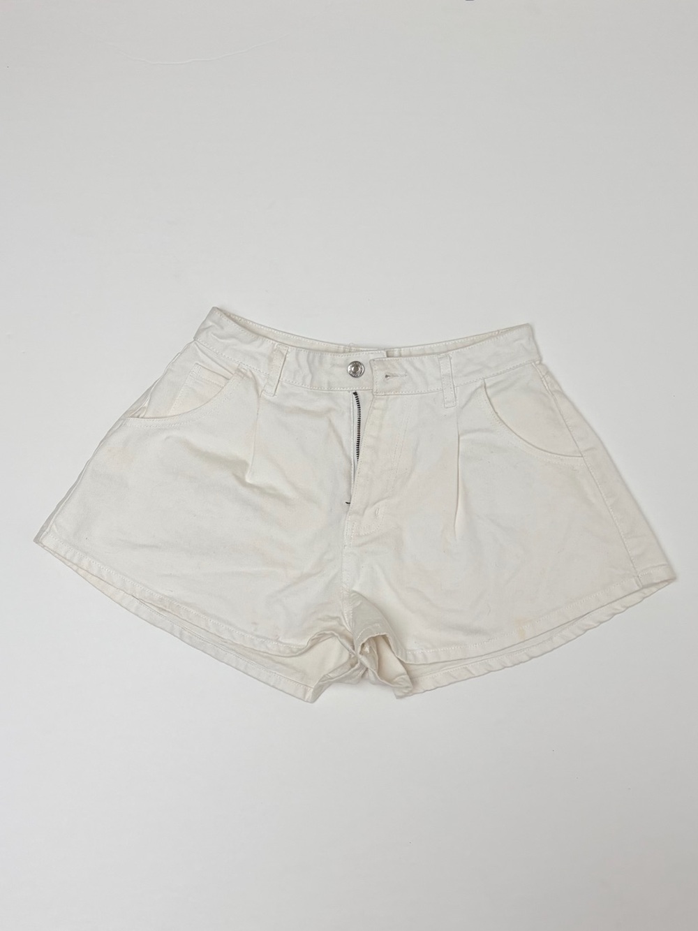 Women’s White Denim A-Line High Rise Shorts Size 5/27